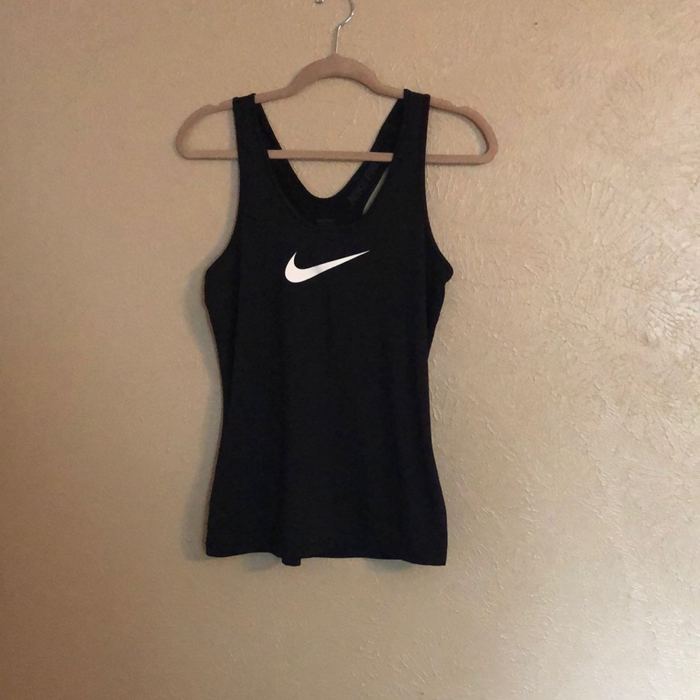 Nike pro black top size M